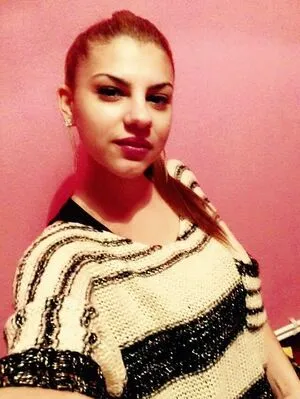 Roberta Ptru OnlyFans Leaked Free Thumbnail Picture - #DJsLoAzyUu
