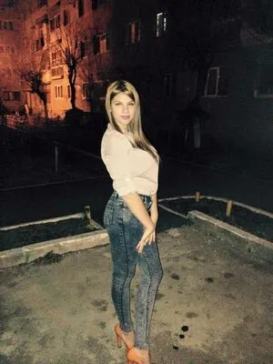 Roberta Ptru OnlyFans Leaked Free Thumbnail Picture - #Tzn68tYirZ