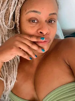 Roberta Rodrigues OnlyFans Leaked Free Thumbnail Picture - #ayRnt0urop