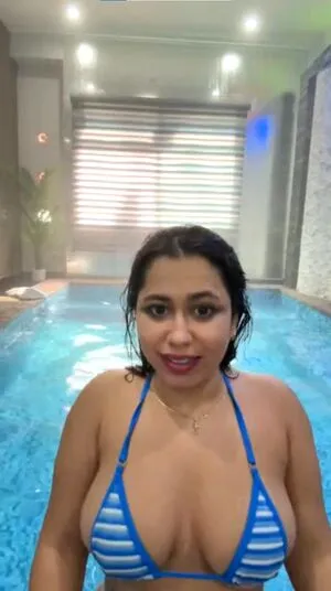 Robertafranco OnlyFans Leaked Free Thumbnail Picture - #y1vvSbrr2l