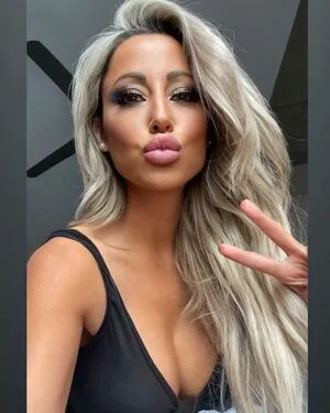 Robin Banks OnlyFans Leaked Free Thumbnail Picture - #1ImQa3MnLn
