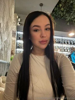 Robinsonkyraa OnlyFans Leaked Free Thumbnail Picture - #Y6owLZd0lo
