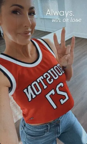 Robyn Fields OnlyFans Leaked Free Thumbnail Picture - #0Y4YjhPHYv