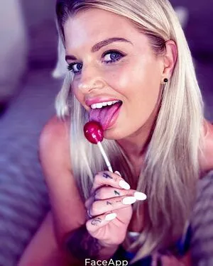 Robyn Quinn OnlyFans Leaked Free Thumbnail Picture - #D9iyyk54vV