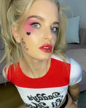 Robyn Quinn OnlyFans Leaked Free Thumbnail Picture - #LvdFuf8veK