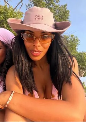 Rochelle Humes OnlyFans Leaked Free Thumbnail Picture - #gN90GZR7Do