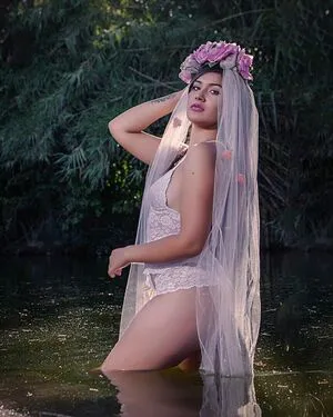 Roci O Lazarte OnlyFans Leaked Free Thumbnail Picture - #bWhQUyIjYW