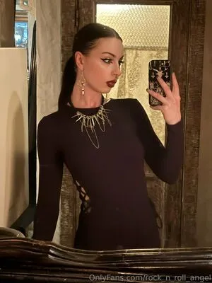 Rock N Roll Angel OnlyFans Leaked Free Thumbnail Picture - #RJ2Mzyd5WI