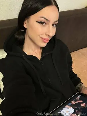 Rock N Roll Angel OnlyFans Leaked Free Thumbnail Picture - #TyJSoaet5p