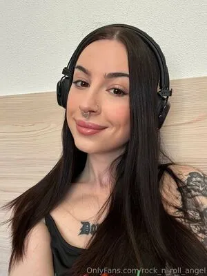Rock N Roll Angel OnlyFans Leaked Free Thumbnail Picture - #gU2xf4C6XV