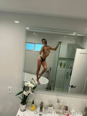 Rocketkylie OnlyFans Leaked Free Thumbnail Picture - #AtklPam3n3