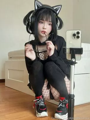 Rocksy Light OnlyFans Leaked Free Thumbnail Picture - #8B2rlJj4W2
