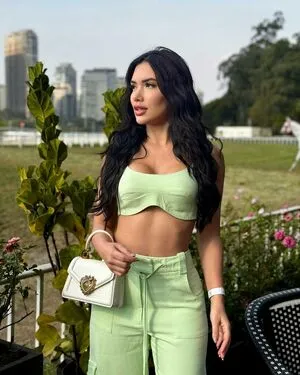 Rogeriarochaa OnlyFans Leaked Free Thumbnail Picture - #lHiiUaCWhh