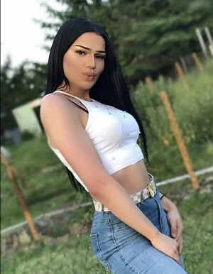 Rojin Bingl OnlyFans Leaked Free Thumbnail Picture - #ffEwiz2DN1