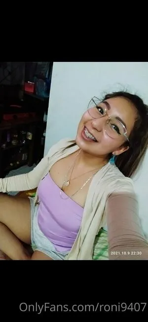 Roni9407 OnlyFans Leaked Free Thumbnail Picture - #sdGF2BHJnY