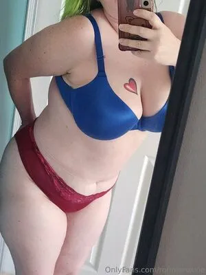 Ronnieroxxie OnlyFans Leaked Free Thumbnail Picture - #fAnEYNzyrq