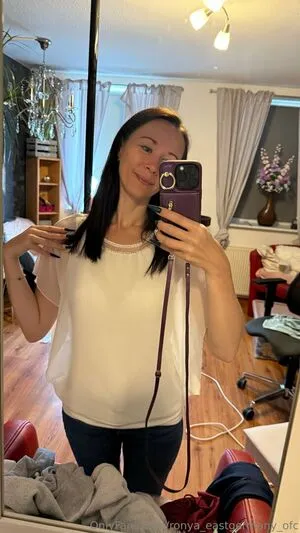 Ronya Eastgermany Ofc OnlyFans Leaked Free Thumbnail Picture - #8VsBDLC7P5