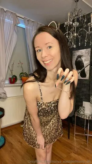Ronya Eastgermany Ofc OnlyFans Leaked Free Thumbnail Picture - #UjVUAKqrRM