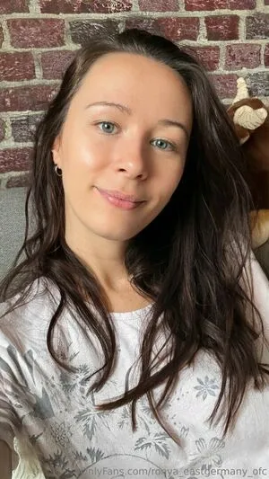 Ronya Eastgermany Ofc OnlyFans Leaked Free Thumbnail Picture - #YX0kKCljvU