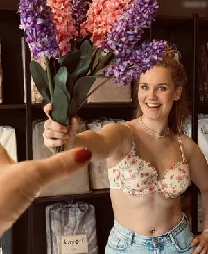 Roosjexb OnlyFans Leaked Free Thumbnail Picture - #DoftSA0nw3