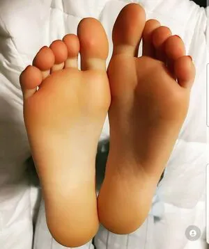 Rooxaanee Feet OnlyFans Leaked Free Thumbnail Picture - #Fety5jQSDk