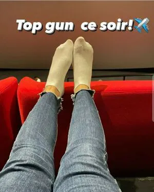 Rooxaanee Feet OnlyFans Leaked Free Thumbnail Picture - #ra7Fds8hs7