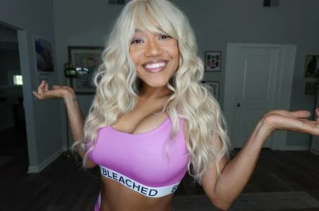 Rosaline Capulet OnlyFans Leaked Free Thumbnail Picture - #GP1Nojz1ka