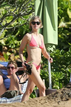 Rosamund Pike OnlyFans Leaked Free Thumbnail Picture - #WamYSLyCZa