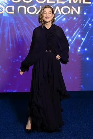 Rosamund Pike OnlyFans Leaked Free Thumbnail Picture - #t1cBGab3r0