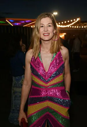 Rosamund Pike OnlyFans Leaked Free Thumbnail Picture - #zQiQCqpx45