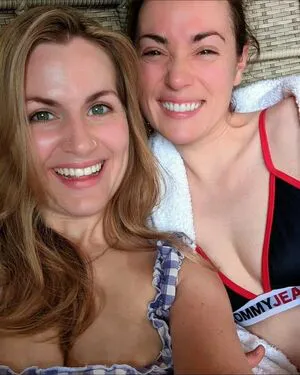 Rose And Rosie OnlyFans Leaked Free Thumbnail Picture - #9ZXfAuD9Y0