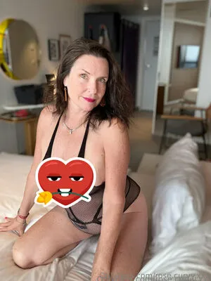 Rose Curvy Xxx OnlyFans Leaked Free Thumbnail Picture - #0MyPwsRgP2