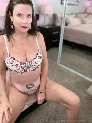 Rose Curvy Xxx OnlyFans Leaked Free Thumbnail Picture - #PlwhLkBVcB
