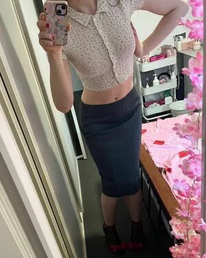 Rose Hathaway OnlyFans Leaked Free Thumbnail Picture - #501nGgwfg3