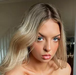 Rose Jones OnlyFans Leaked Free Thumbnail Picture - #5Kpc6USSVR