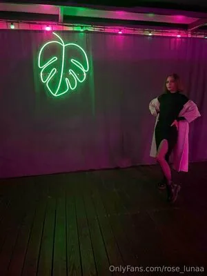 Rose Lunaa OnlyFans Leaked Free Thumbnail Picture - #IZYPoNFDk0