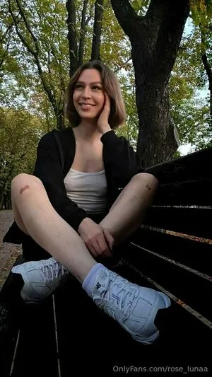 Rose Lunaa OnlyFans Leaked Free Thumbnail Picture - #JDk9R9h8dx