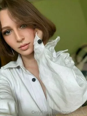 Rose Lunaa OnlyFans Leaked Free Thumbnail Picture - #SDvhugscd8