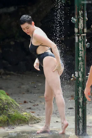 Rose Mcgowan OnlyFans Leaked Free Thumbnail Picture - #dAeyWEUkW0