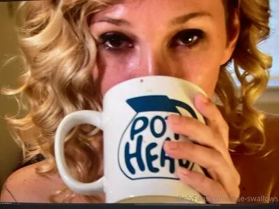 Rose Swallows OnlyFans Leaked Free Thumbnail Picture - #6y3Fx7xftr
