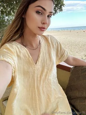 Rose Ts OnlyFans Leaked Free Thumbnail Picture - #1ClO7yMeNi