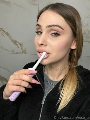 Rose Ts OnlyFans Leaked Free Thumbnail Picture - #VkiSIc06Ii