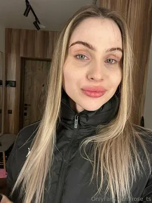 Rose Ts OnlyFans Leaked Free Thumbnail Picture - #p08h5srrio