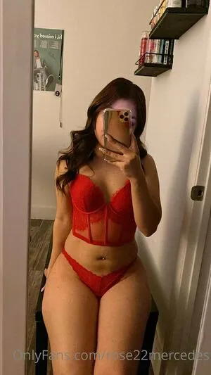 Rose22mercedes OnlyFans Leaked Free Thumbnail Picture - #AuMZQ4C40V