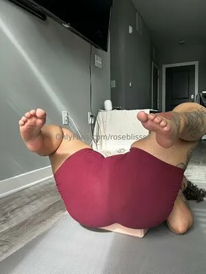 Roseblissss OnlyFans Leaked Free Thumbnail Picture - #V4dtd81z81