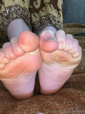 Rosefeet05 OnlyFans Leaked Free Thumbnail Picture - #kZR5Kwqd3n