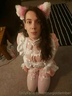 Rosegoldember OnlyFans Leaked Free Thumbnail Picture - #1c0LCHGrDj