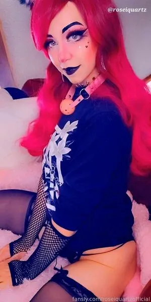 Roseiquartzofficial OnlyFans Leaked Free Thumbnail Picture - #2EVAv8cKgv