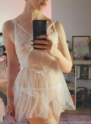 Roseiquartzofficial OnlyFans Leaked Free Thumbnail Picture - #HzrZI6bamb