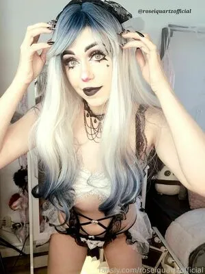 Roseiquartzofficial OnlyFans Leaked Free Thumbnail Picture - #pymH98WRYd
